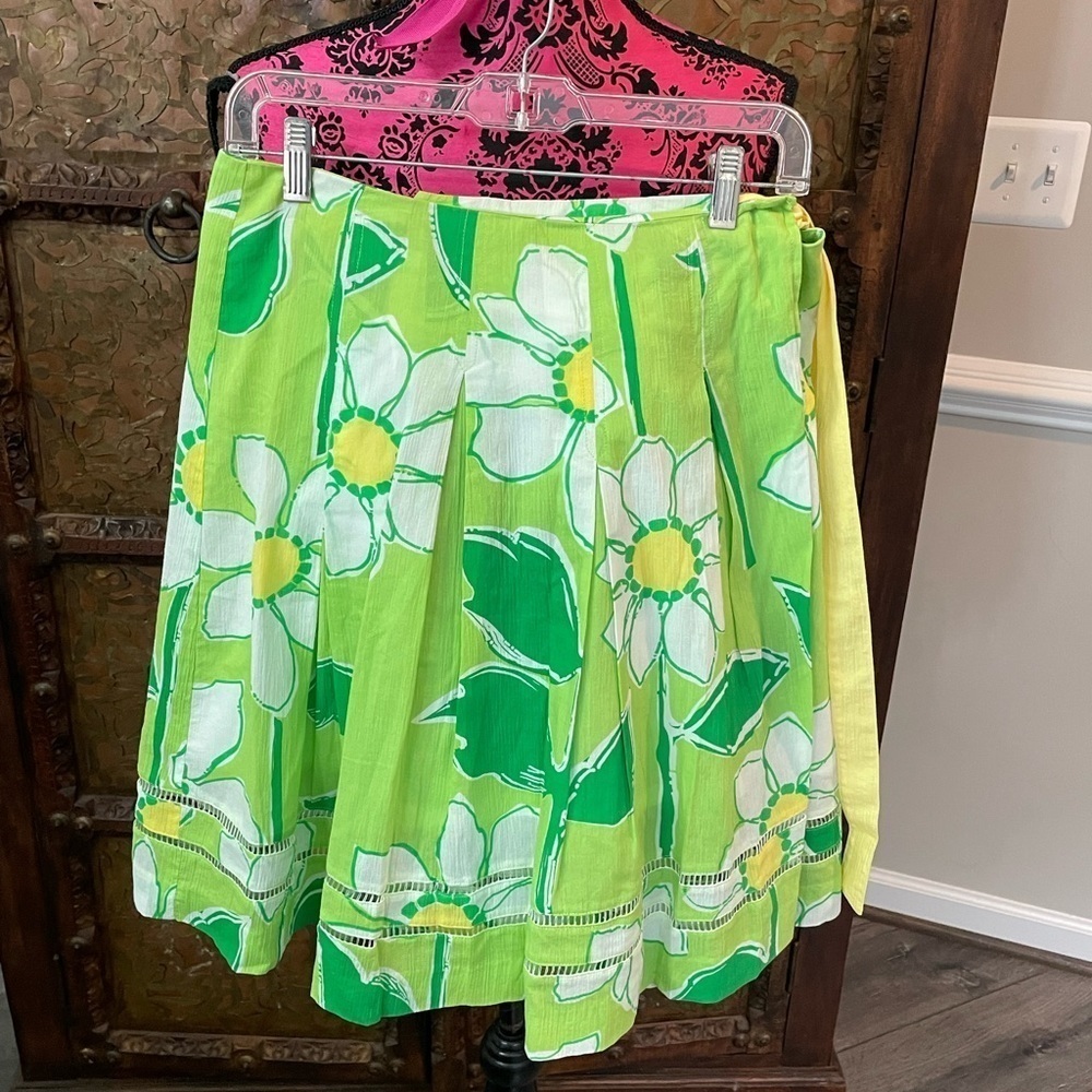 Lilly Pulitzer skirt size‎ 4